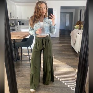 Green Wide Leg Pants - Great Condition - Size Small